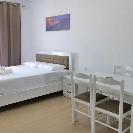 Iljo Apartment *