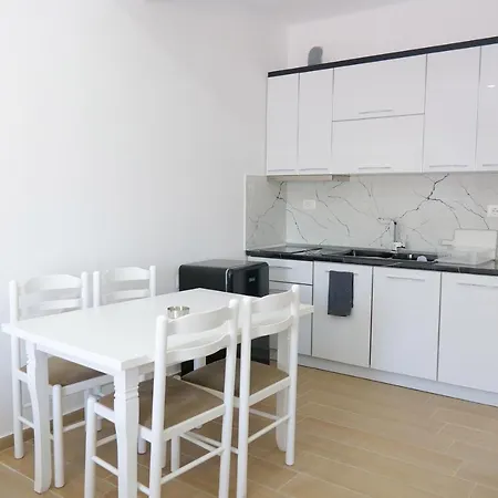 Iljo Apartment Ksamil